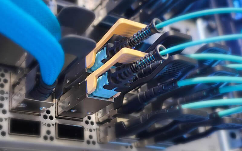 siemon-800g-400g-200g-transceiver-fiber-assembly-guide Feature